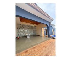 Villa R+1 avec piscine Calavi